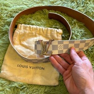 Men’s Louis Vuitton belt 32